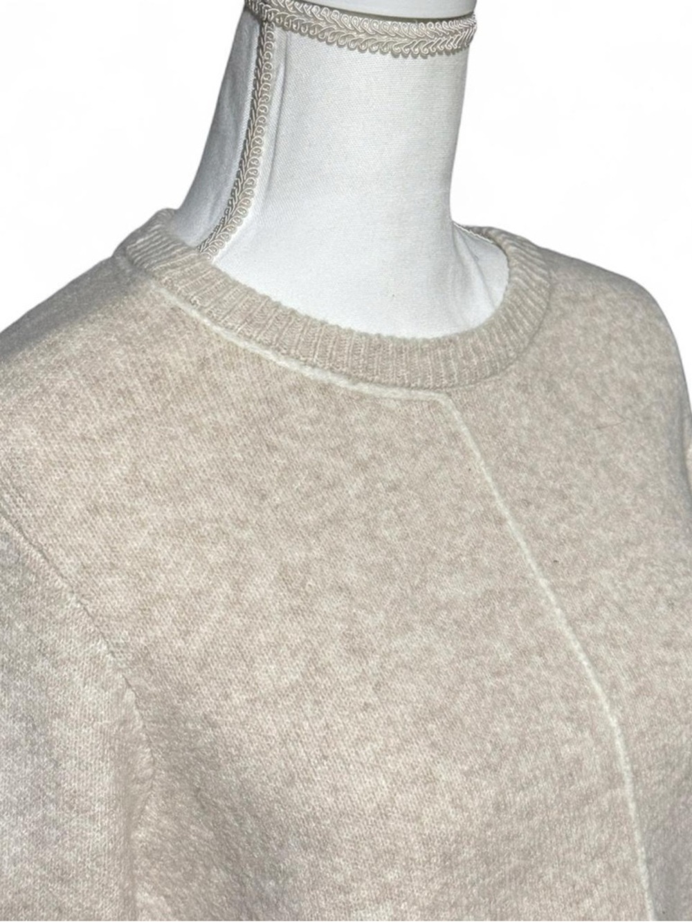 Jason Wu Cream Bouclé Knit Sweater Women’s Soft Minimalist Cozy Top Medium - Picture 2 of 7